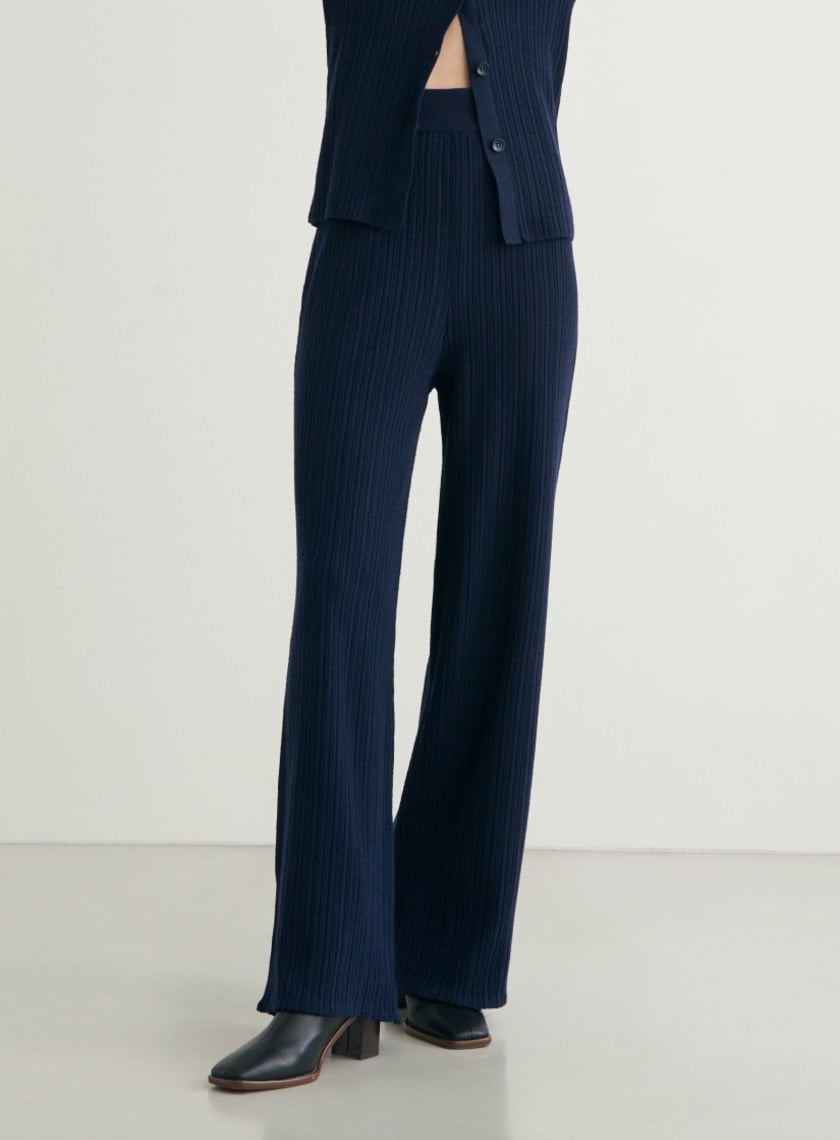 舒適坑條針織寬褲